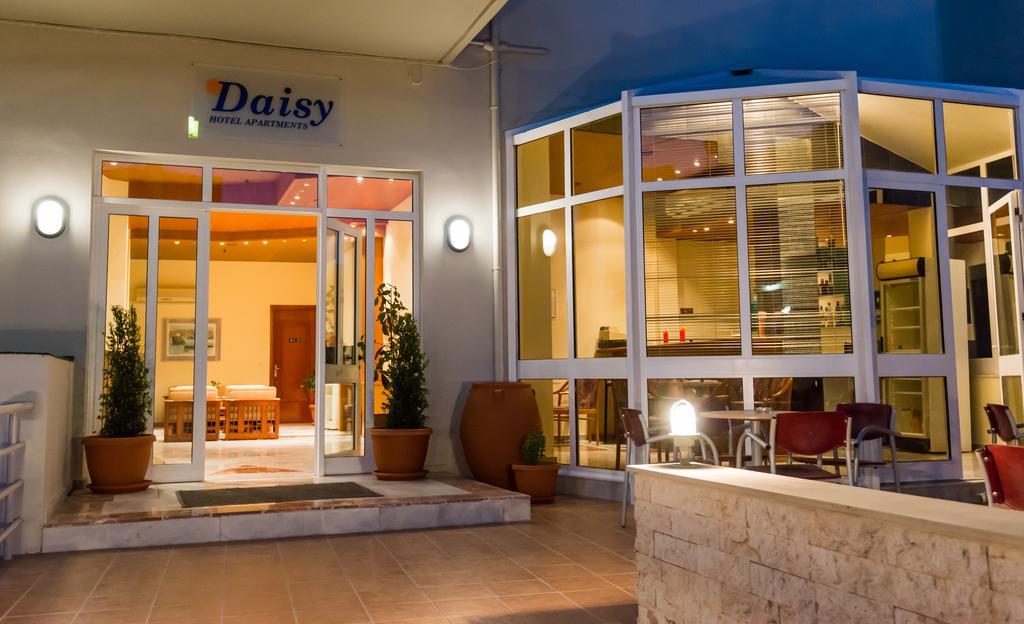 Daisy Hotel Apartments Rethymno  ภายนอก รูปภาพ