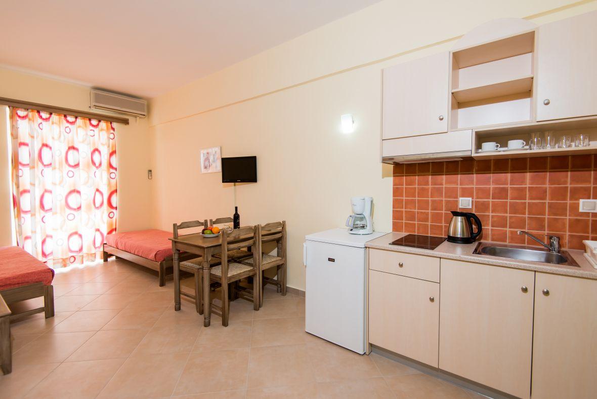 Daisy Hotel Apartments Rethymno  ภายนอก รูปภาพ