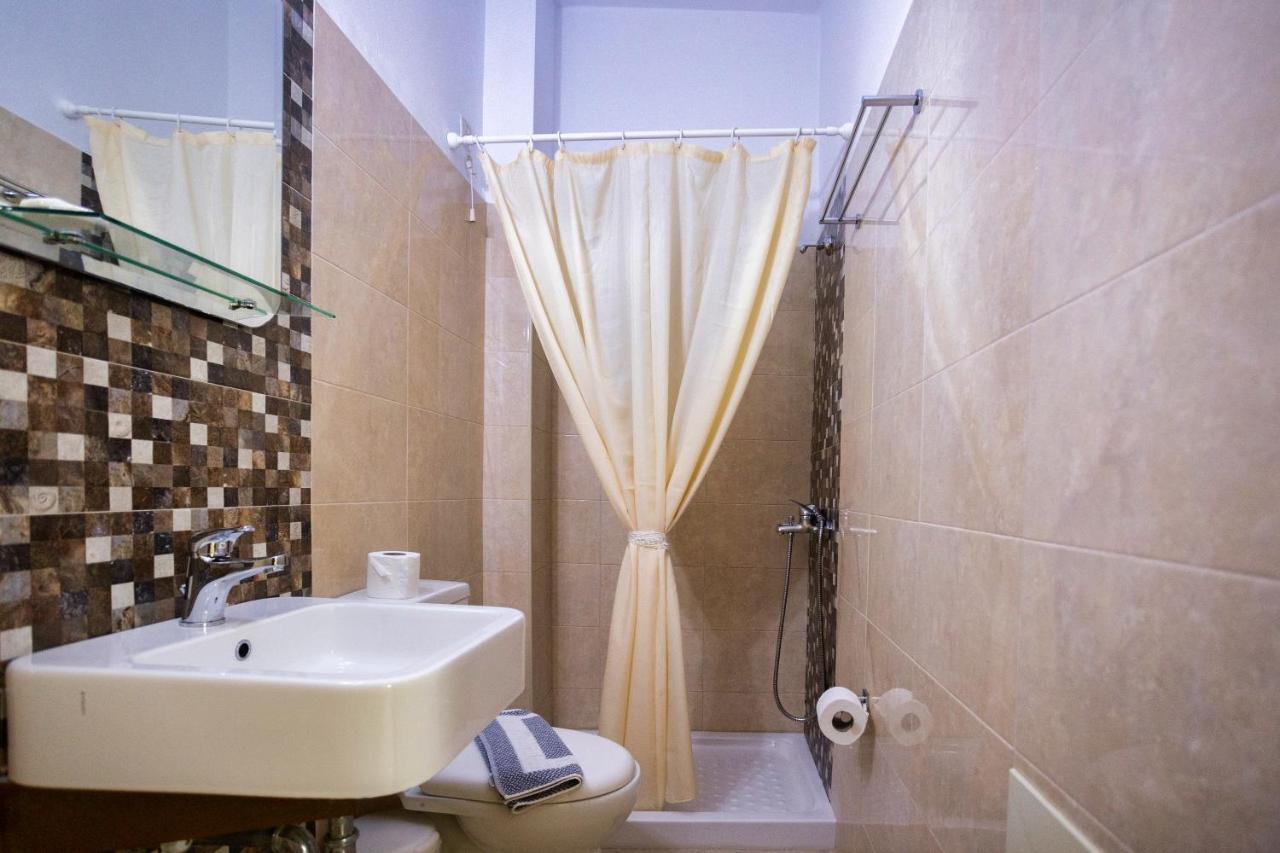 Daisy Hotel Apartments Rethymno  ภายนอก รูปภาพ