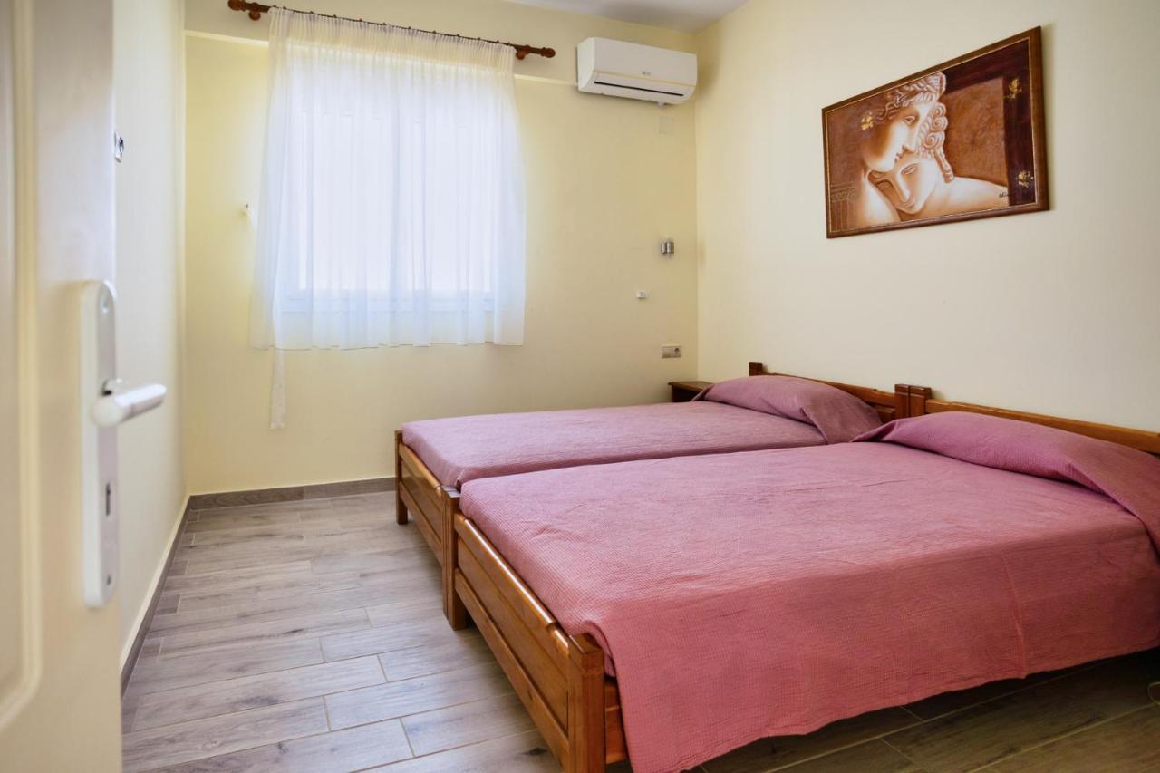 Daisy Hotel Apartments Rethymno  ภายนอก รูปภาพ