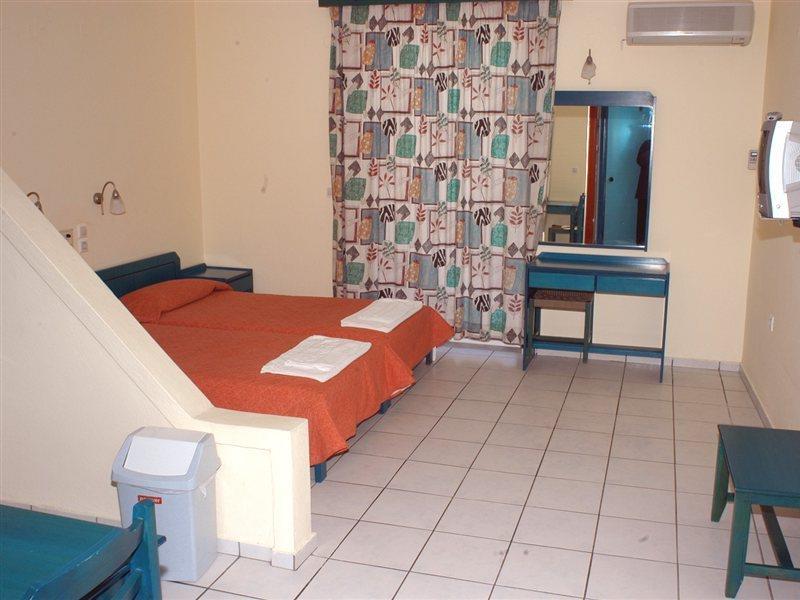Daisy Hotel Apartments Rethymno  ภายนอก รูปภาพ