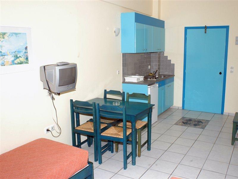 Daisy Hotel Apartments Rethymno  ภายนอก รูปภาพ