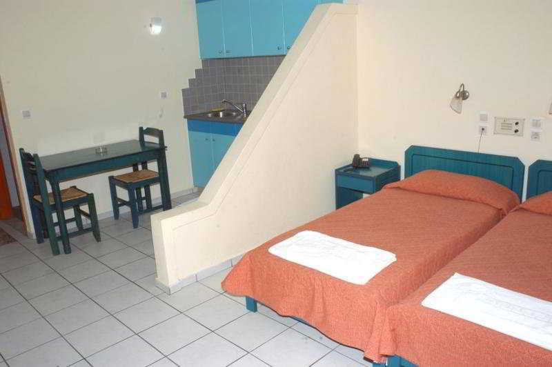 Daisy Hotel Apartments Rethymno  ภายนอก รูปภาพ