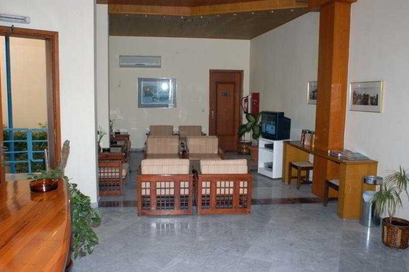 Daisy Hotel Apartments Rethymno  ภายนอก รูปภาพ