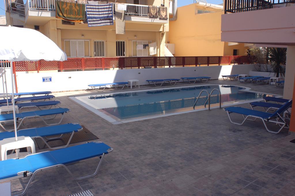 Daisy Hotel Apartments Rethymno  ภายนอก รูปภาพ
